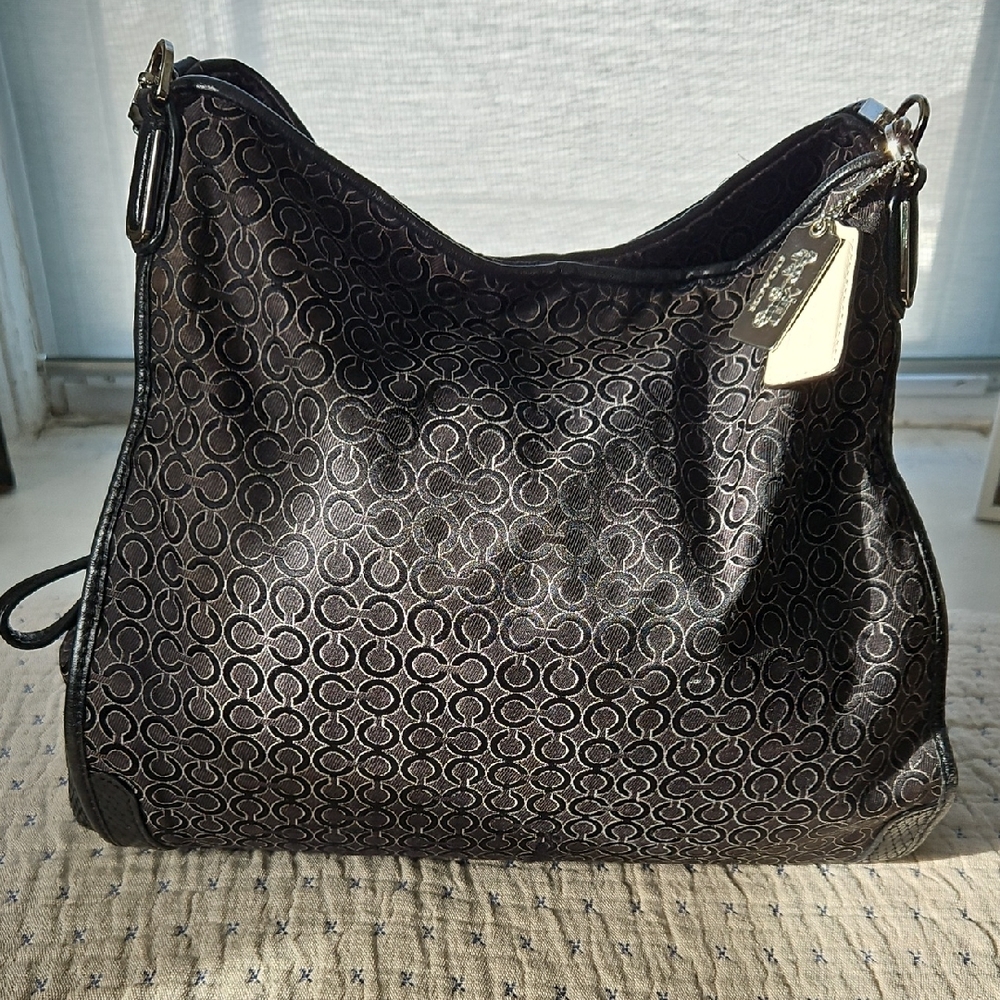Coach Madison Signature C Maggie Shoulder Bag/ Tote W/ Teal Blue Lining